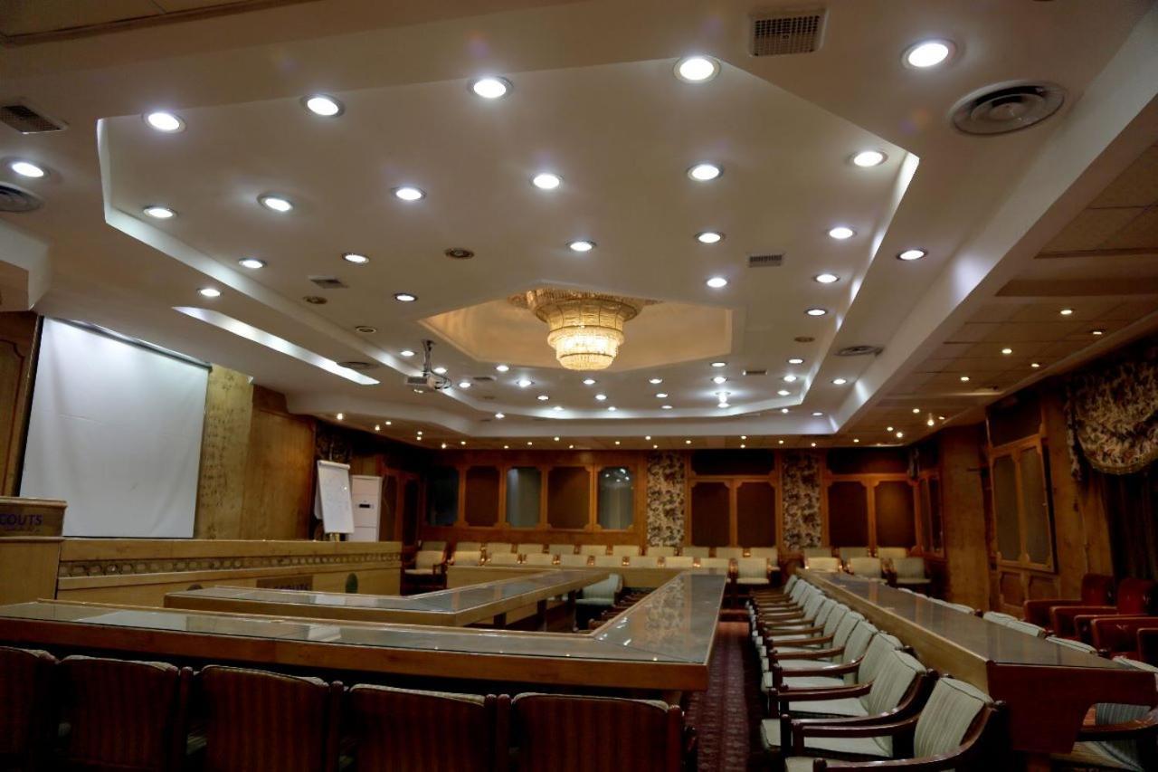 International Scout House فندق