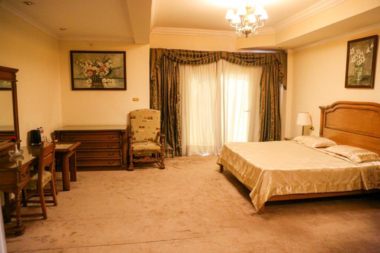 International Scout House Отель *